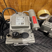 Becker Vacuum Pump image 0